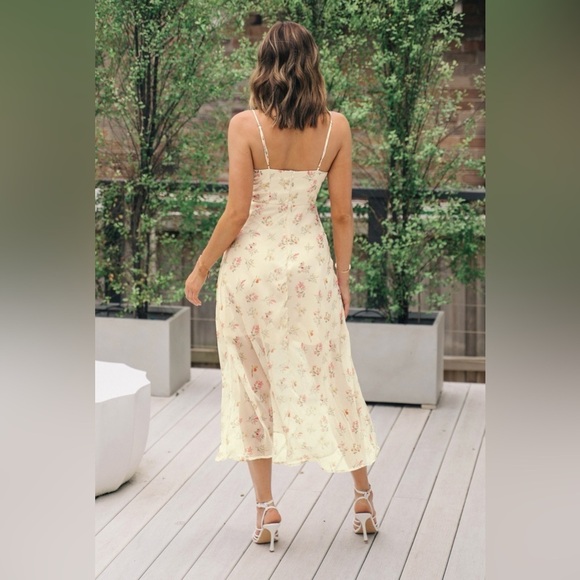 NWT CUPSHE Cala Saona V-neck Floral Slip Maxi Dress Size Small - Picture 8 of 15